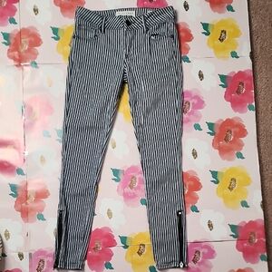 Pacsun Bullhead Ankle Skinniest 0 Zipper Grand And Black Striped Pants